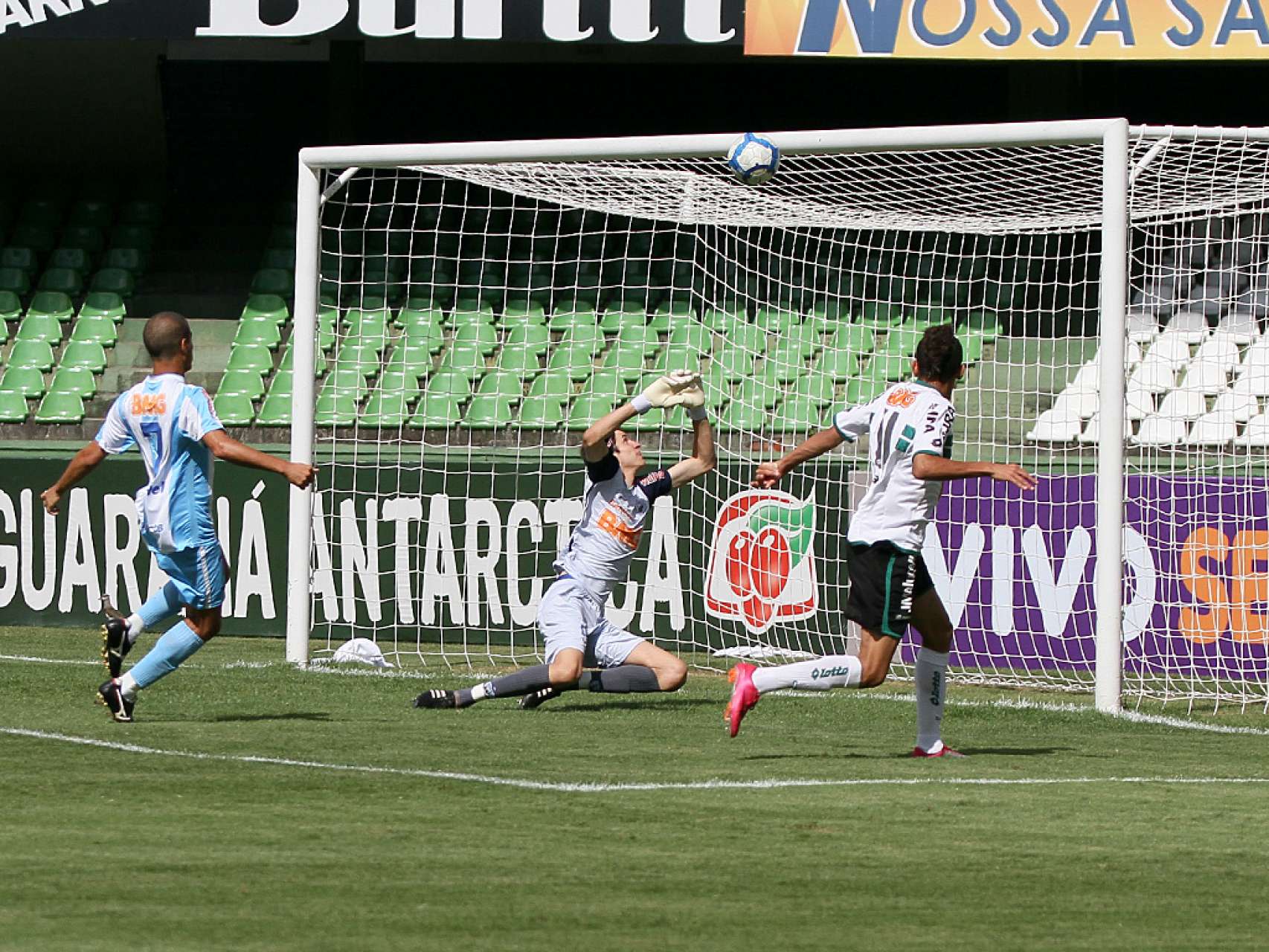 Atle-Tiba na decis�o da Copa sub-18