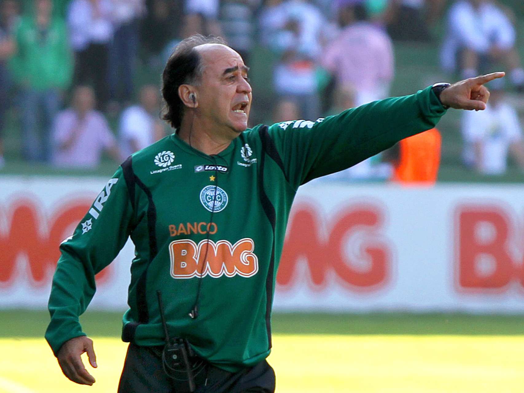 Marcelo define o time apenas domingo