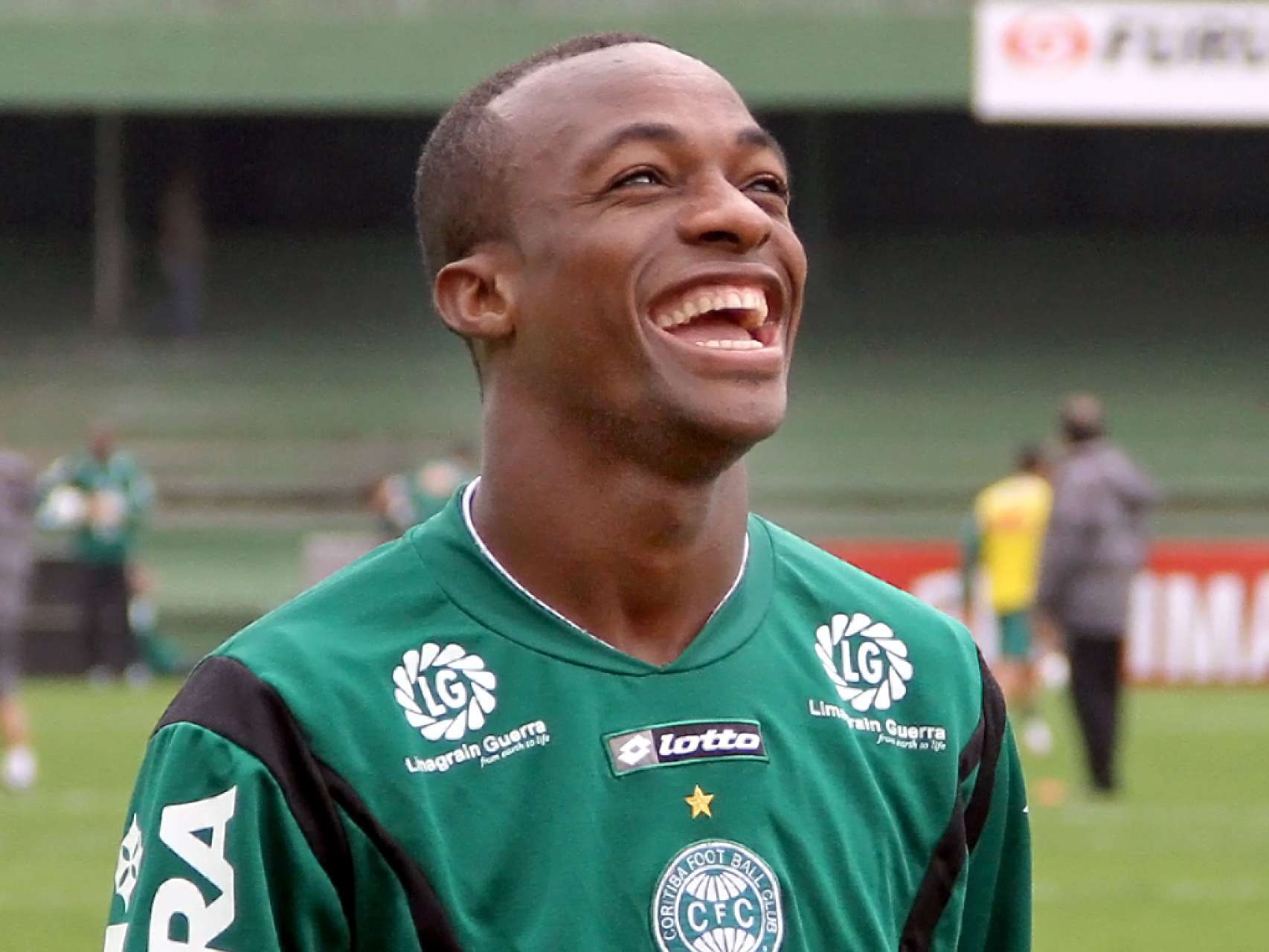 Geraldo comemora classifica��o de �ngola