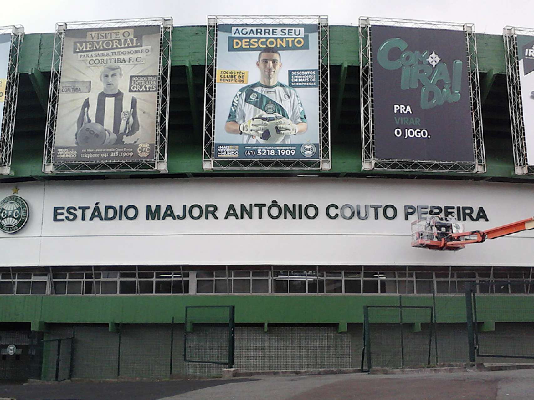 Realce verde e branco
