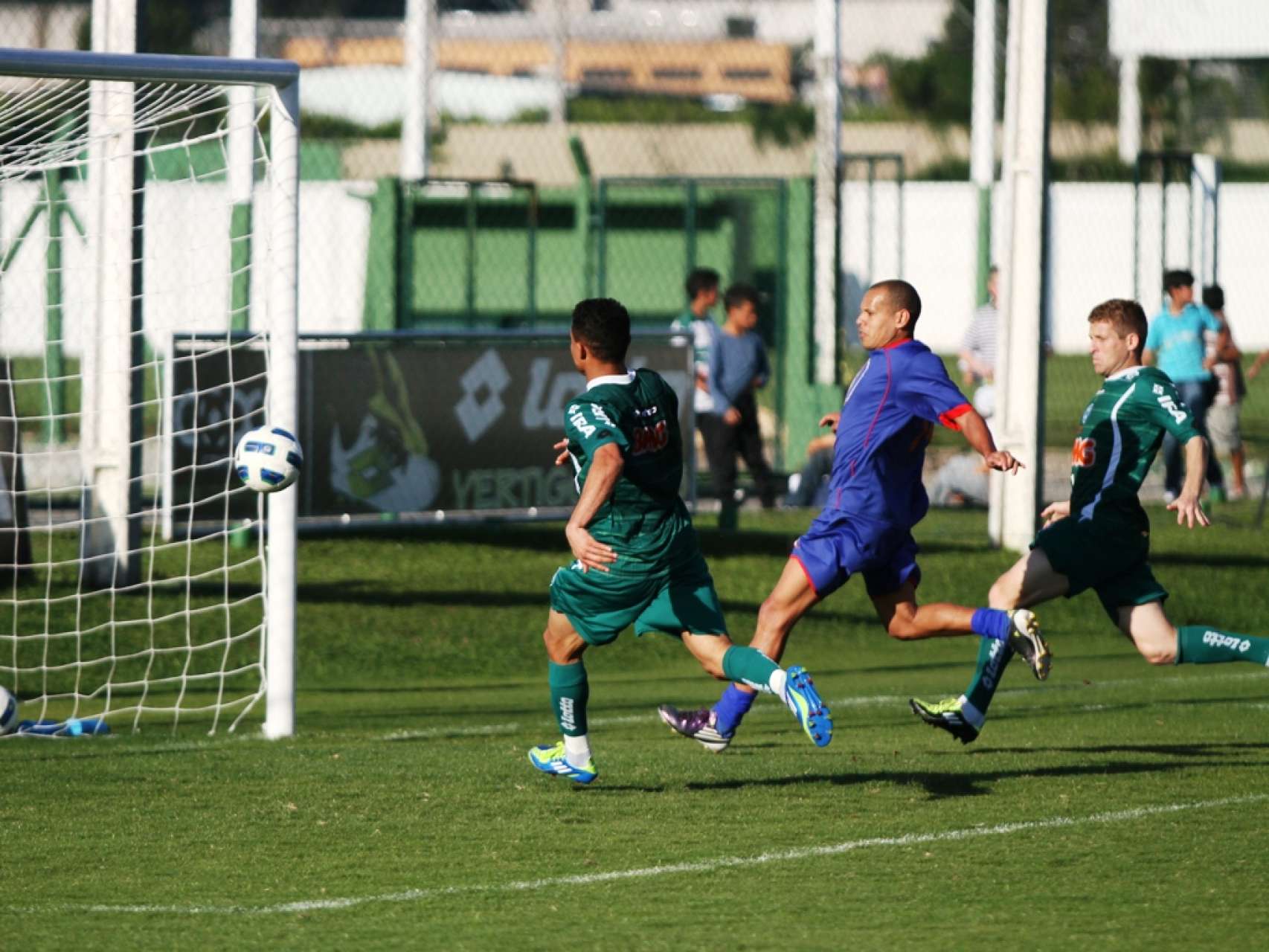 Coxa se reapresenta para semana cheia