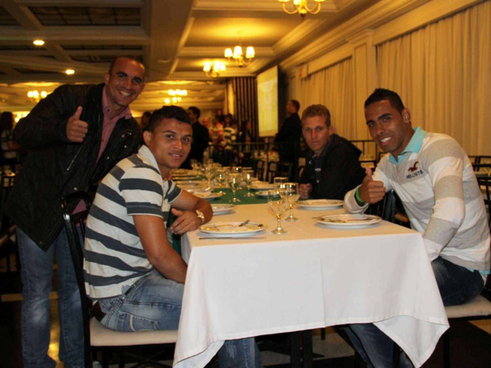 Atletas chegam ao Evento