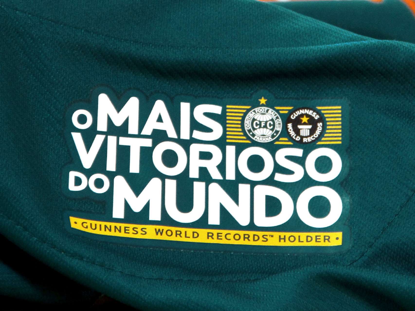 Coxa lan�a terceira camisa diante do Bahia