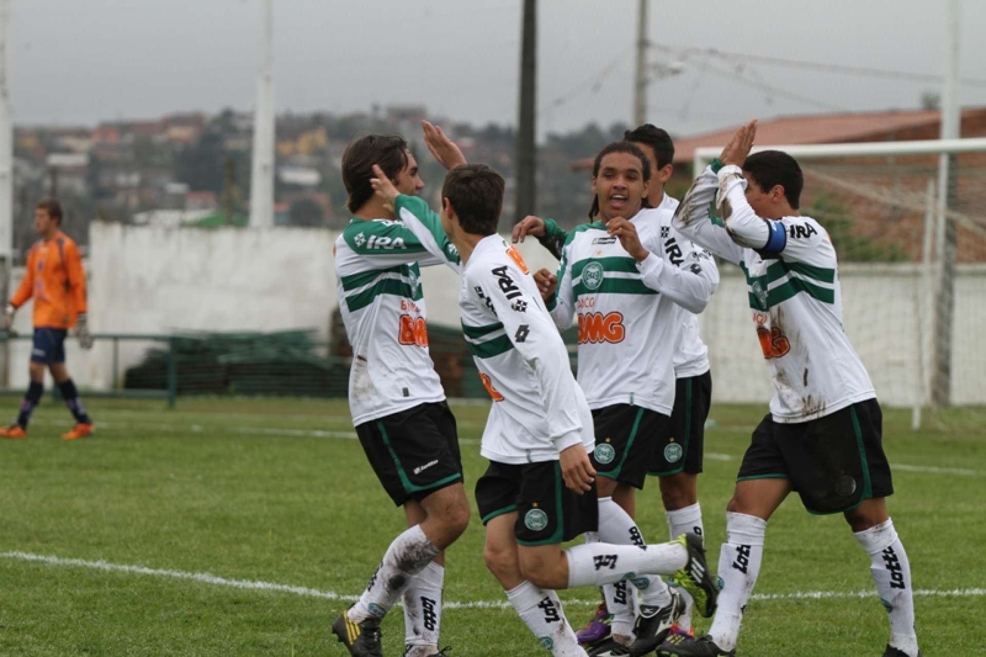 Vit�ria no Paranaense Infantil