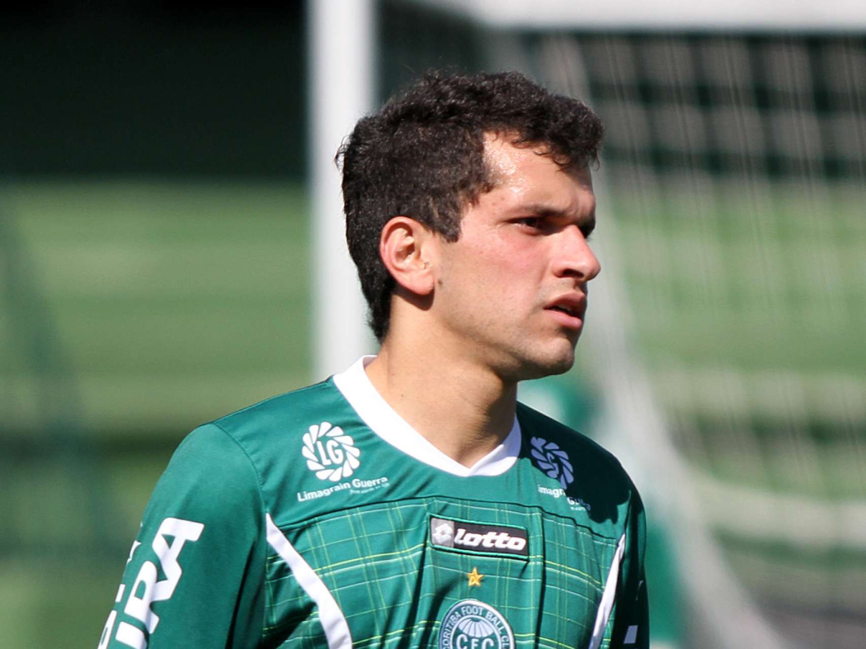 Eltinho recebe oportunidade