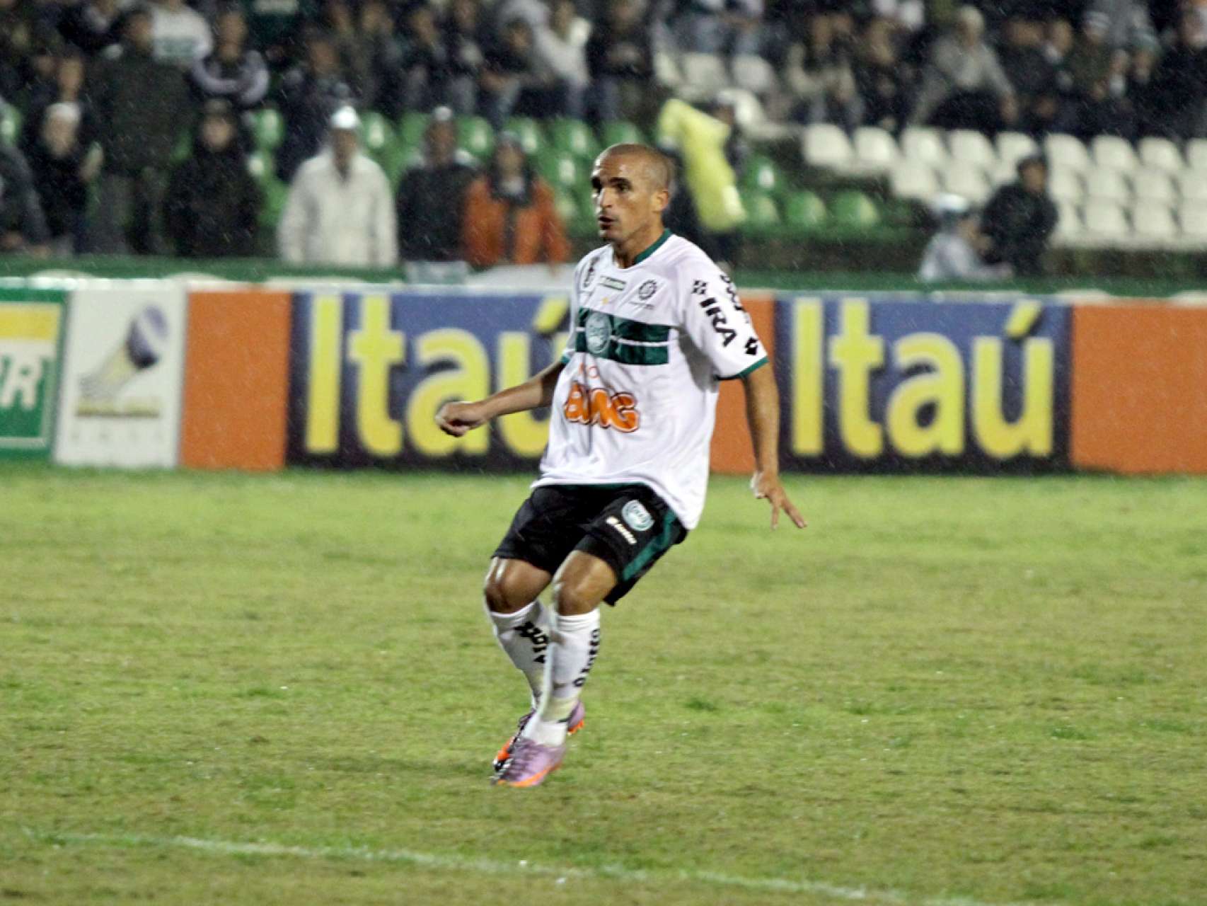 Estreante p�-quente