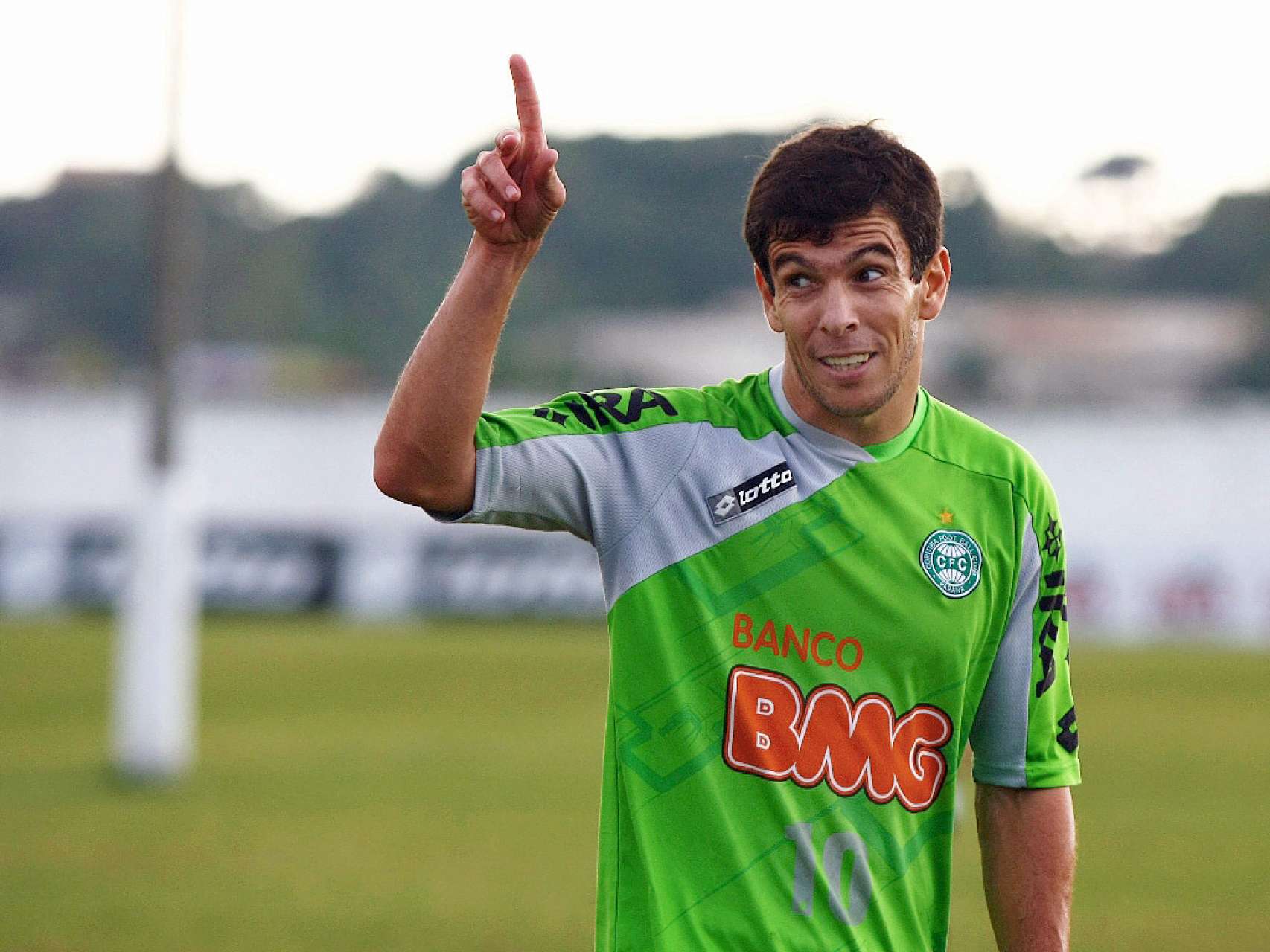 Leandro Donizete liberado