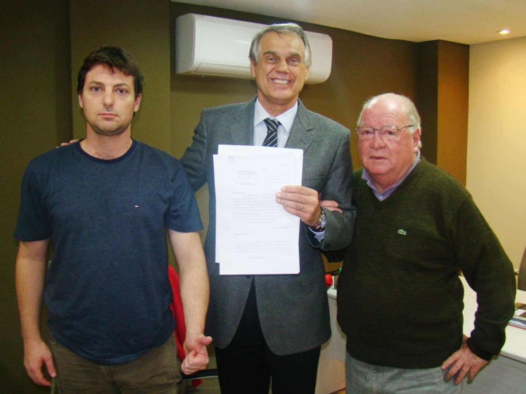 Congratula��es da Assembleia Legislativa