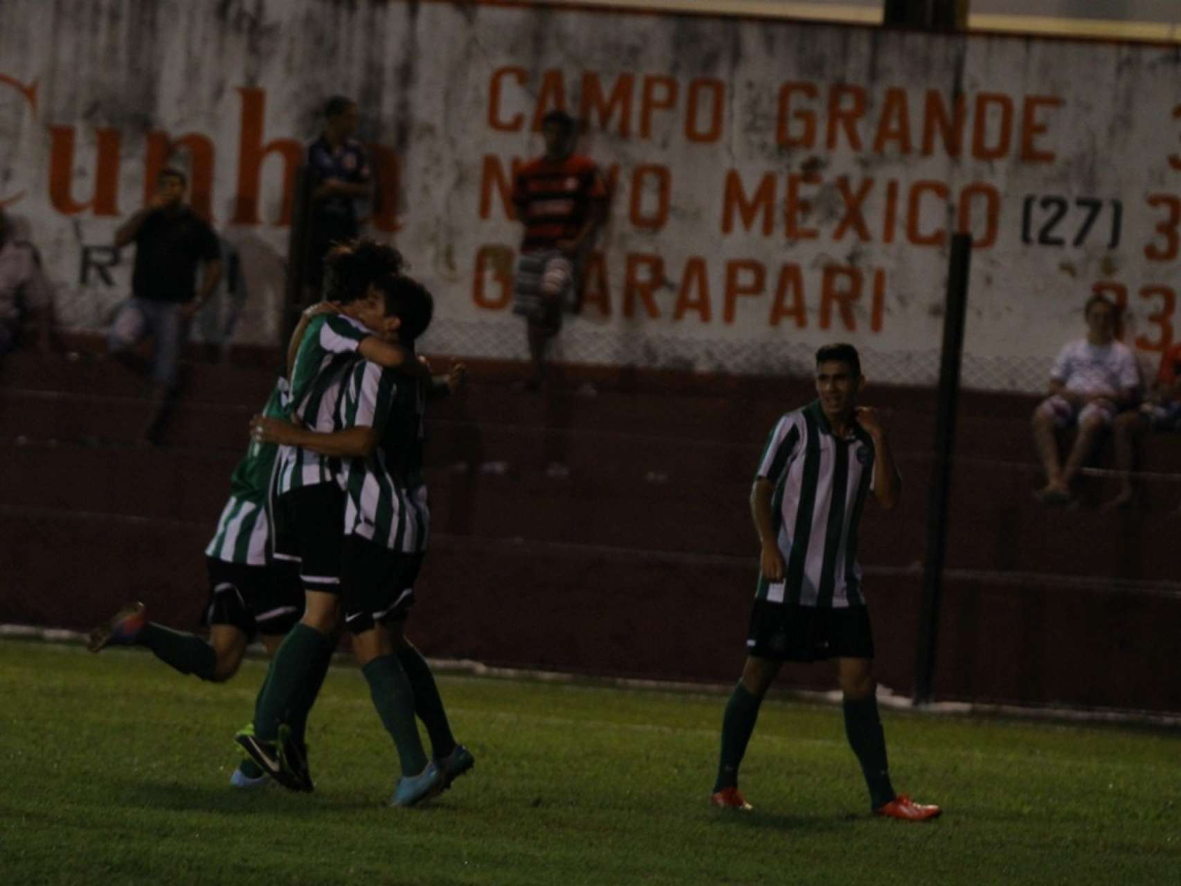 Estreia com o p� direito