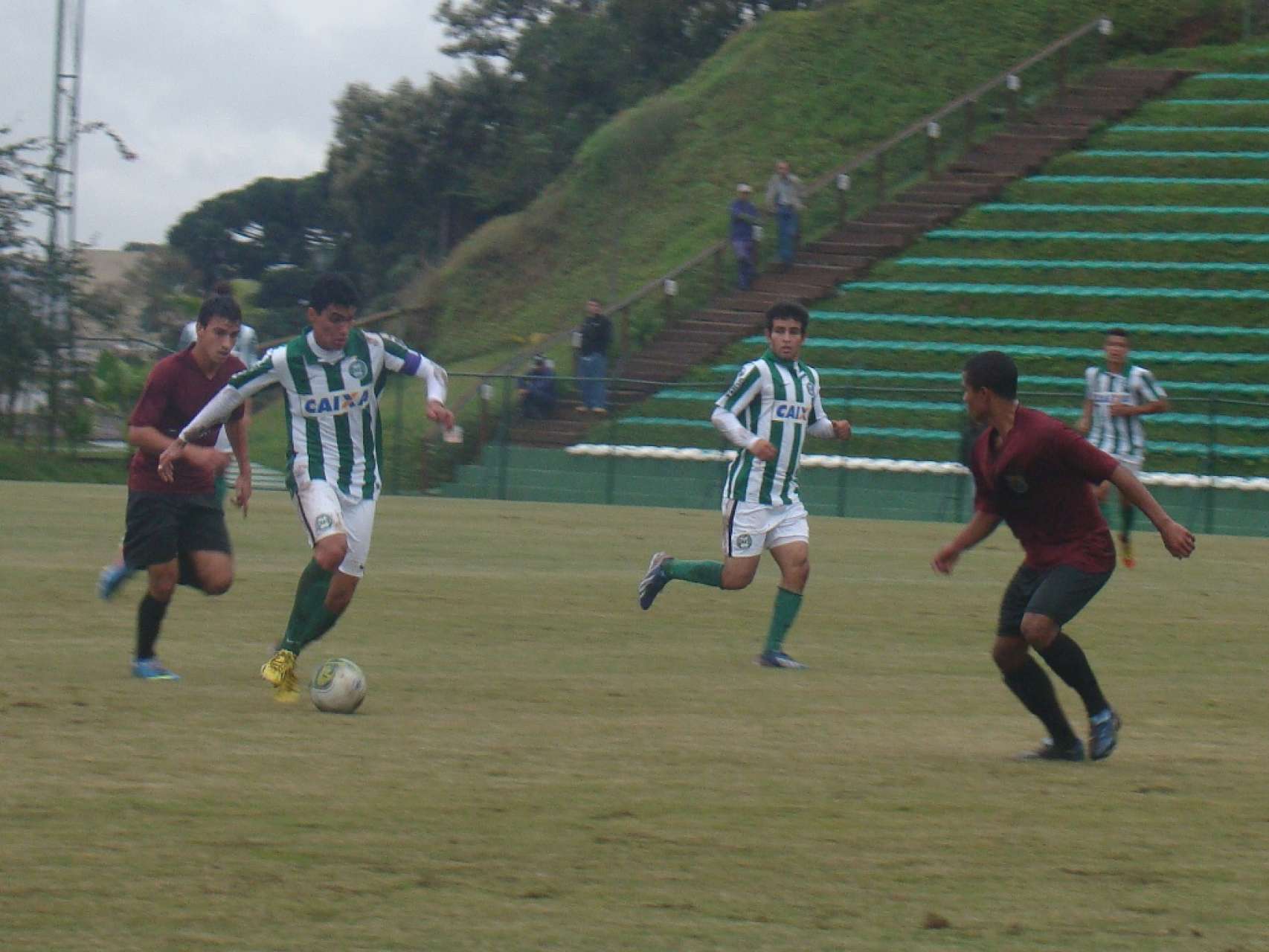J� classificado, Sub-20 � derrotado