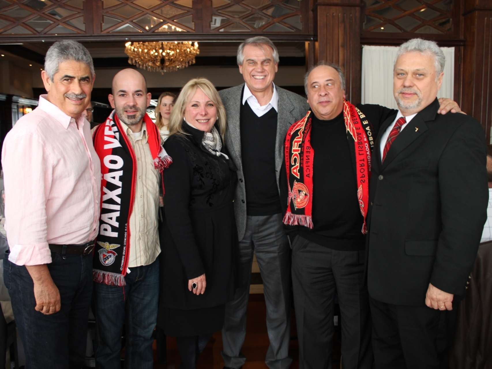 Reencontro da paix�o pelo Benfica no mundo