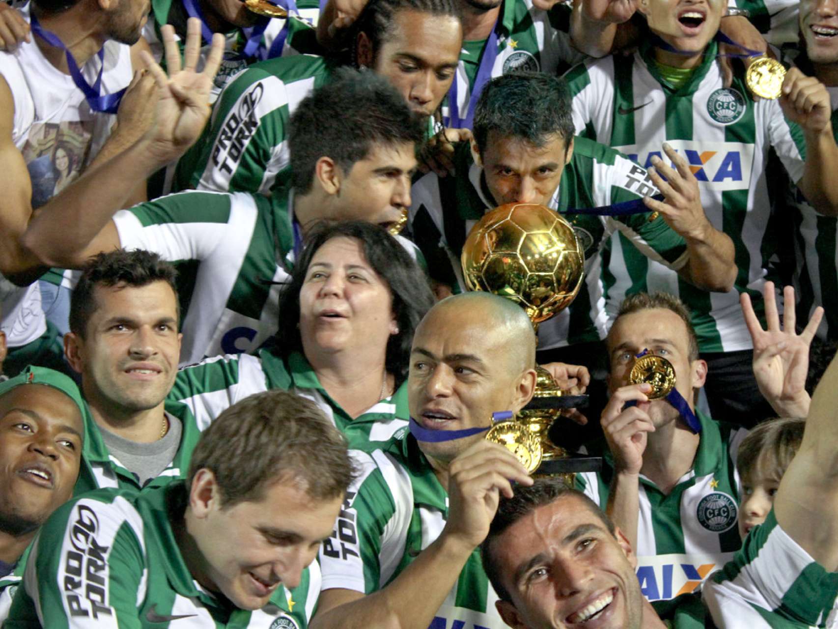 M�e aniversariante e s�cia comemora de forma especial