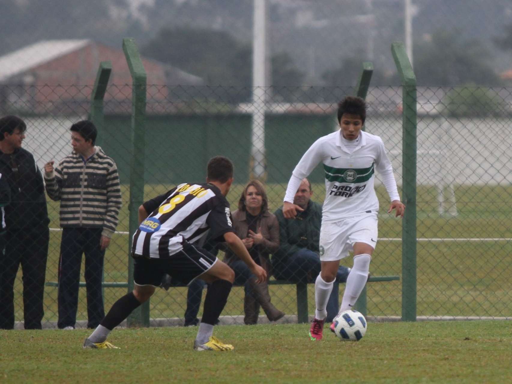 Coxa Sub-17 � derrotado no estadual