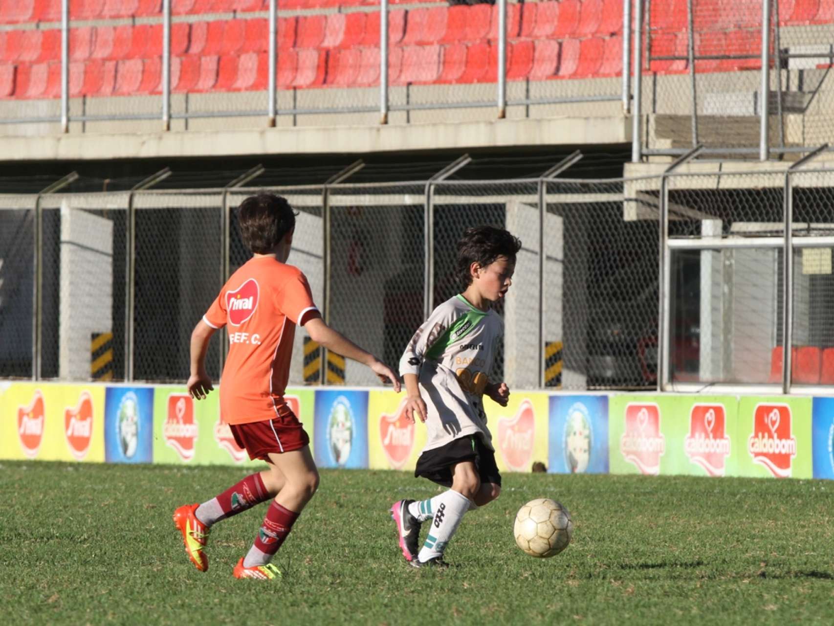 Sub-11 e Sub-13 seguem l�deres