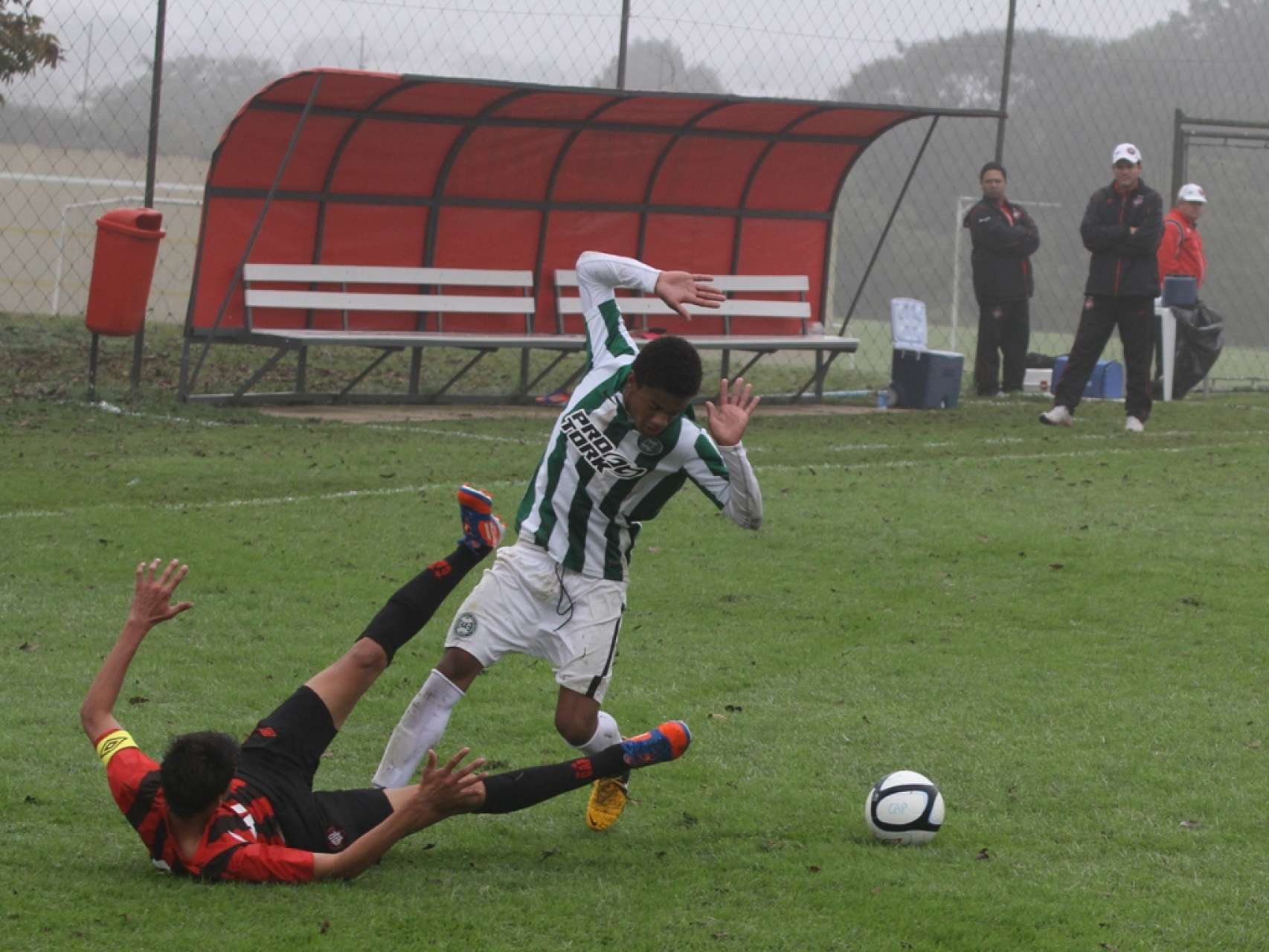 Estaduais da base n�o param