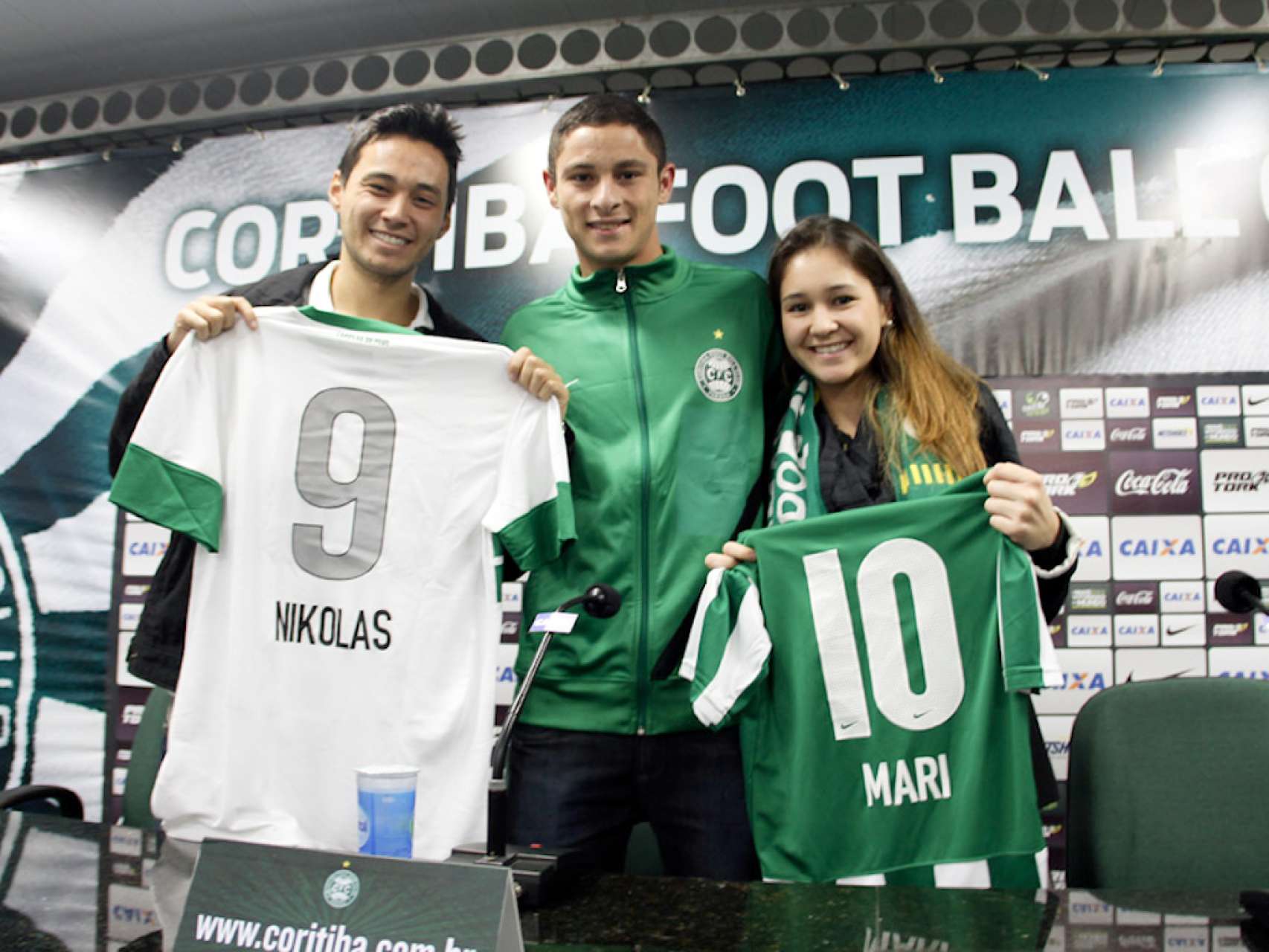 Casal coxa-branca participa da coletiva p�s-jogo