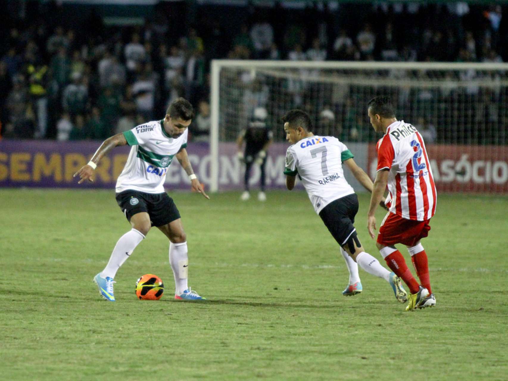 Coxa � o �nico invicto no Brasileir�o