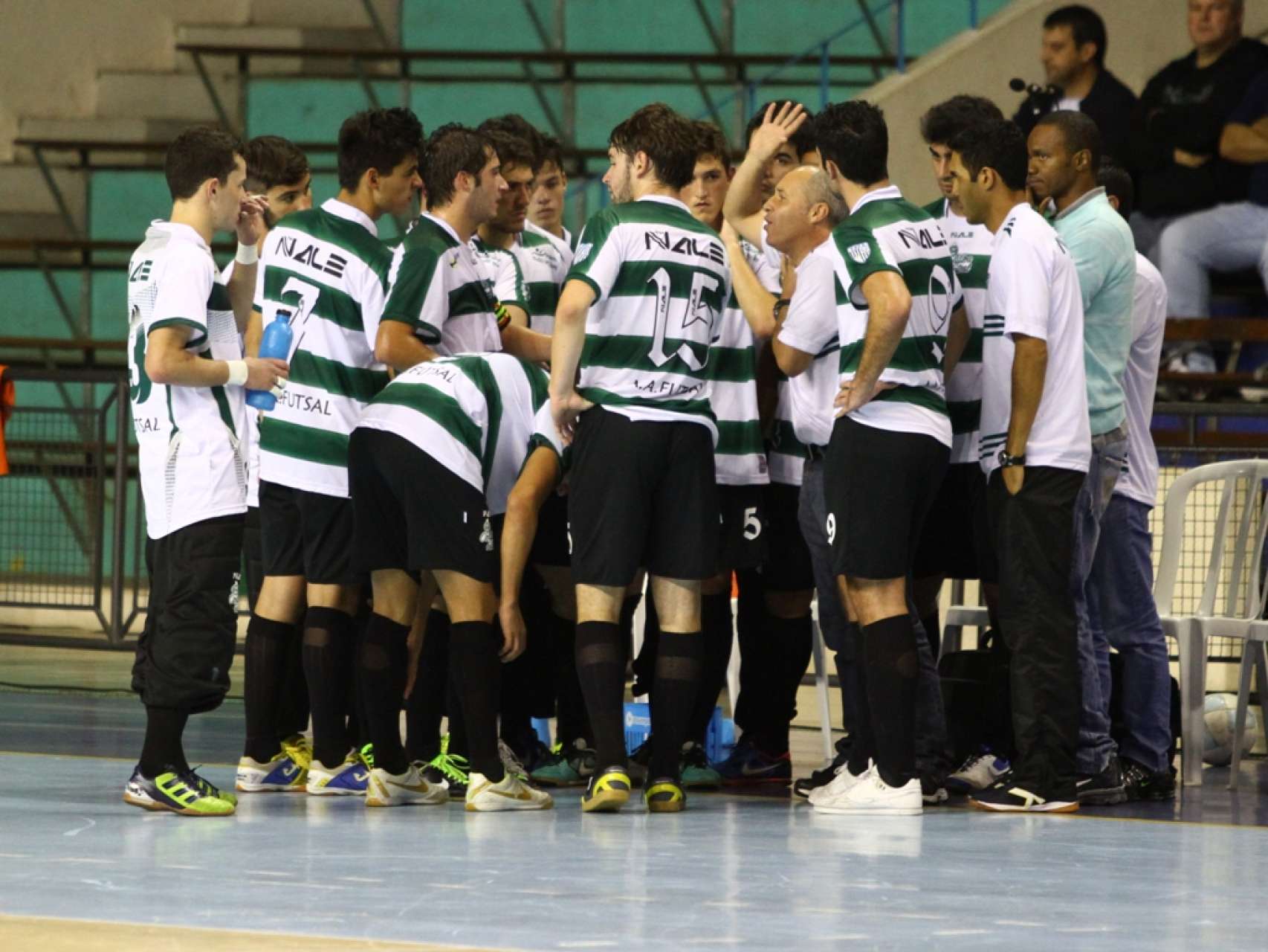 Coxa Futsal desafia o Matel�ndia