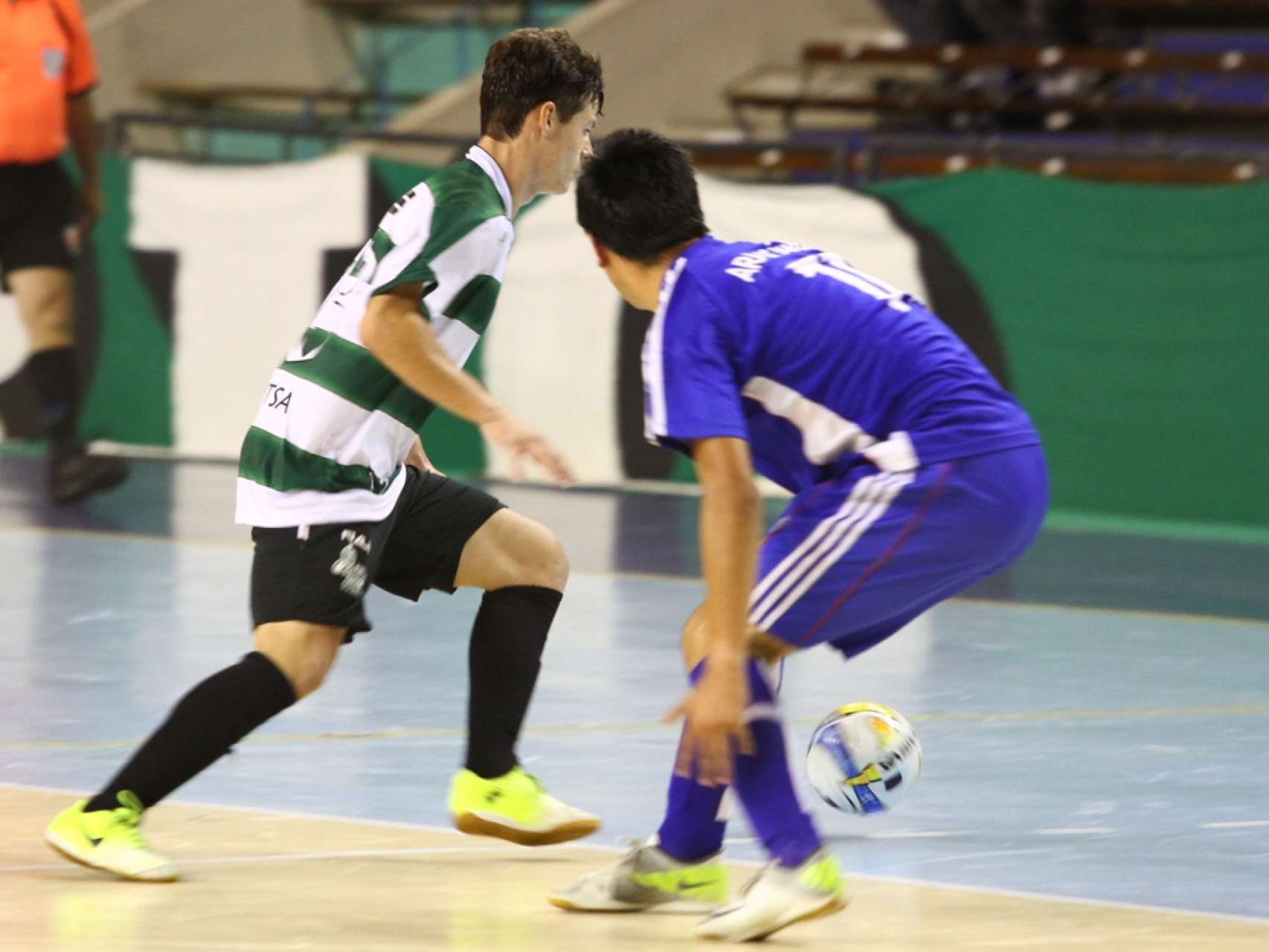 De volta aos treinos, Coxa Futsal visa duelo contra o Matel�ndia