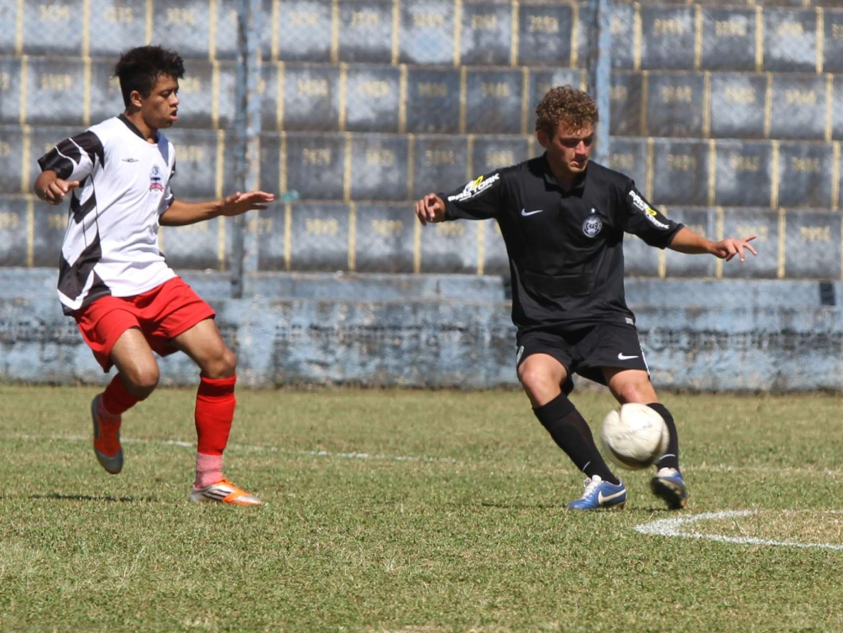 Sub-17 conhece advers�rios da segunda fase