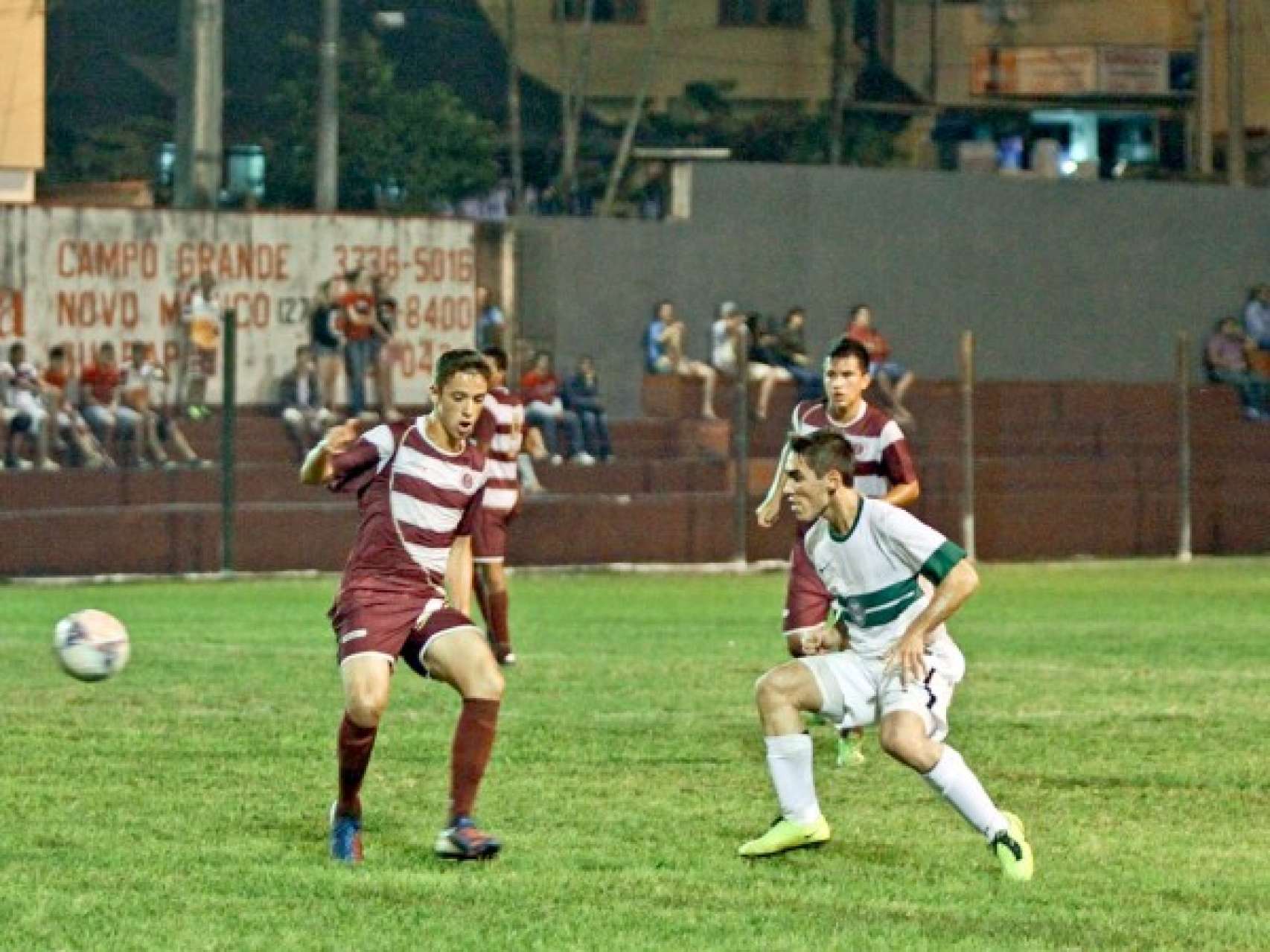 Sub-17 vence mais uma no Esp�rito Santo