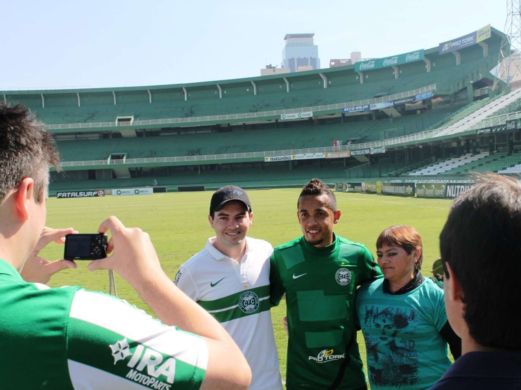 Galeria Coxa: Caf� da Manh� de Dia das M�es