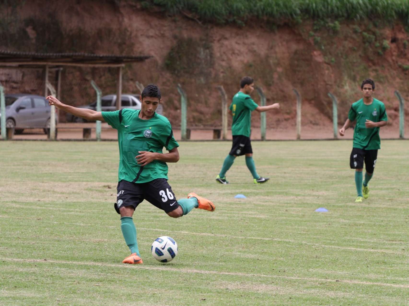 Sub-17 pronto para partida decisiva