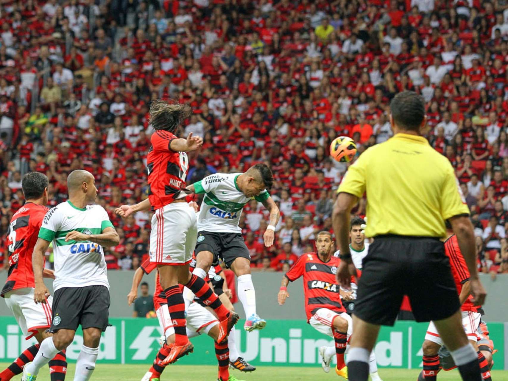 Atletas reconhecem entrega e v�m Coxa no caminho certo