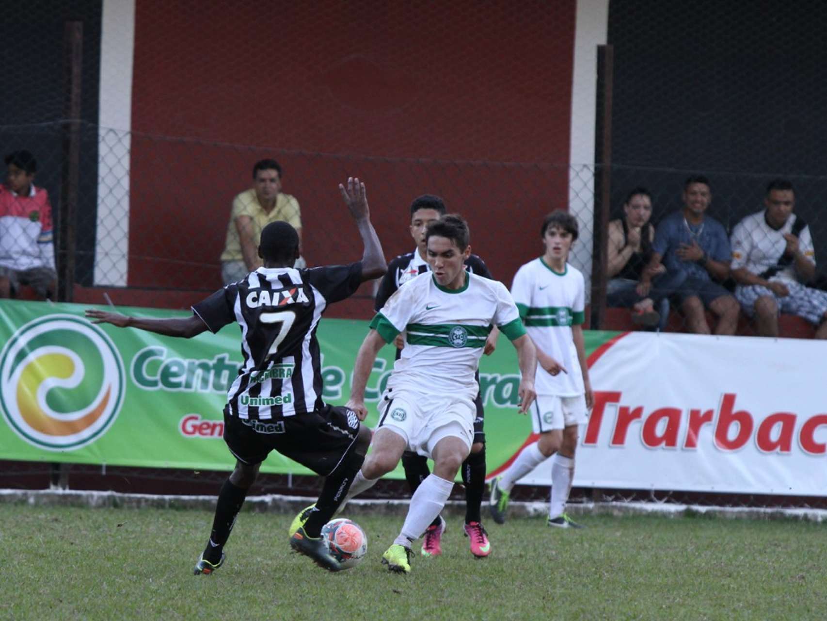 Coxa Sub-17 deixa a Copa Esp�rito Santo