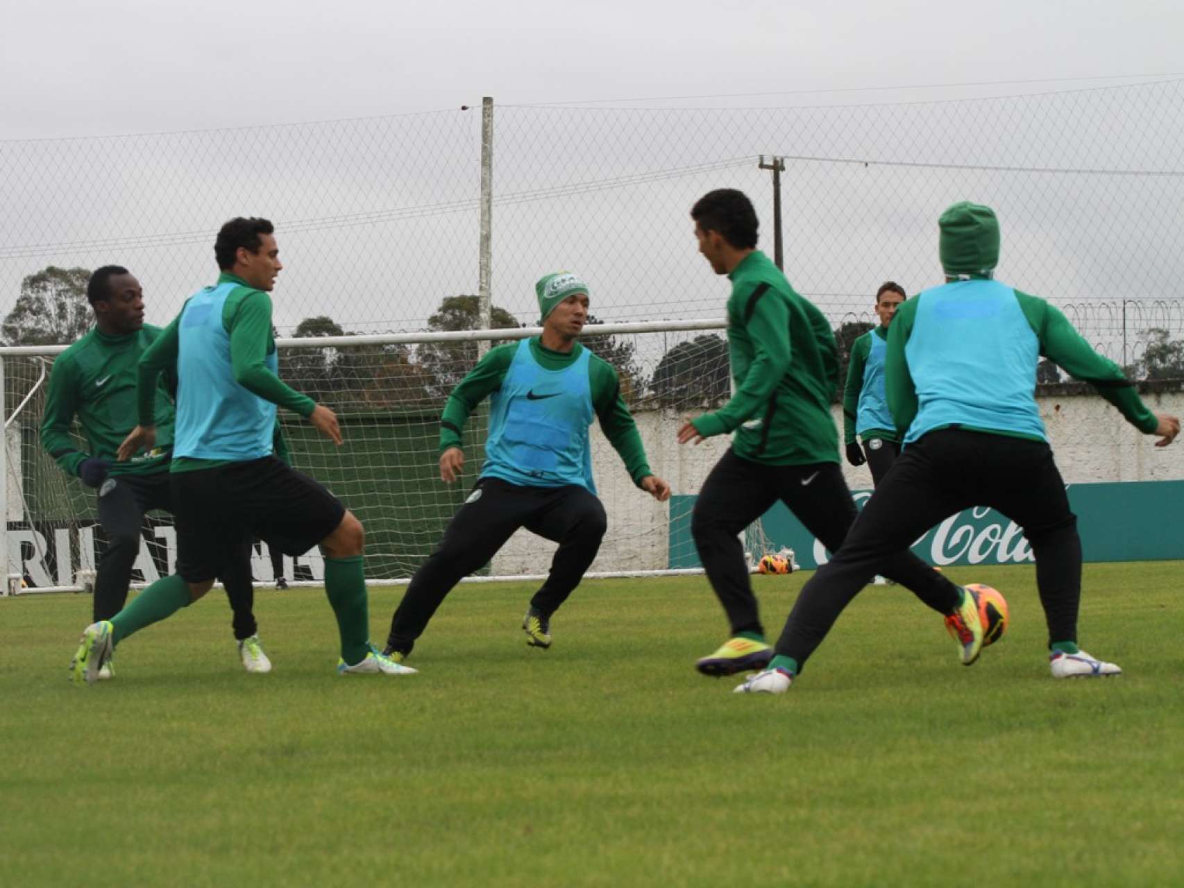 Com foco no Atle-Tiba, elenco volta aos trabalhos