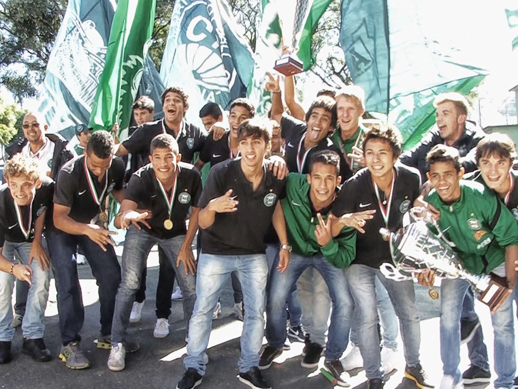 Festa para os campe�es do Torneio de Gradisca