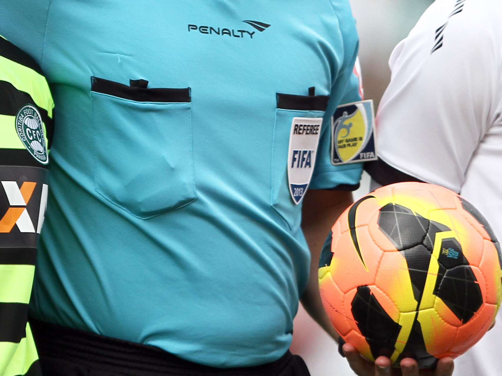 Arbitragem para Coritiba x Gr�mio
