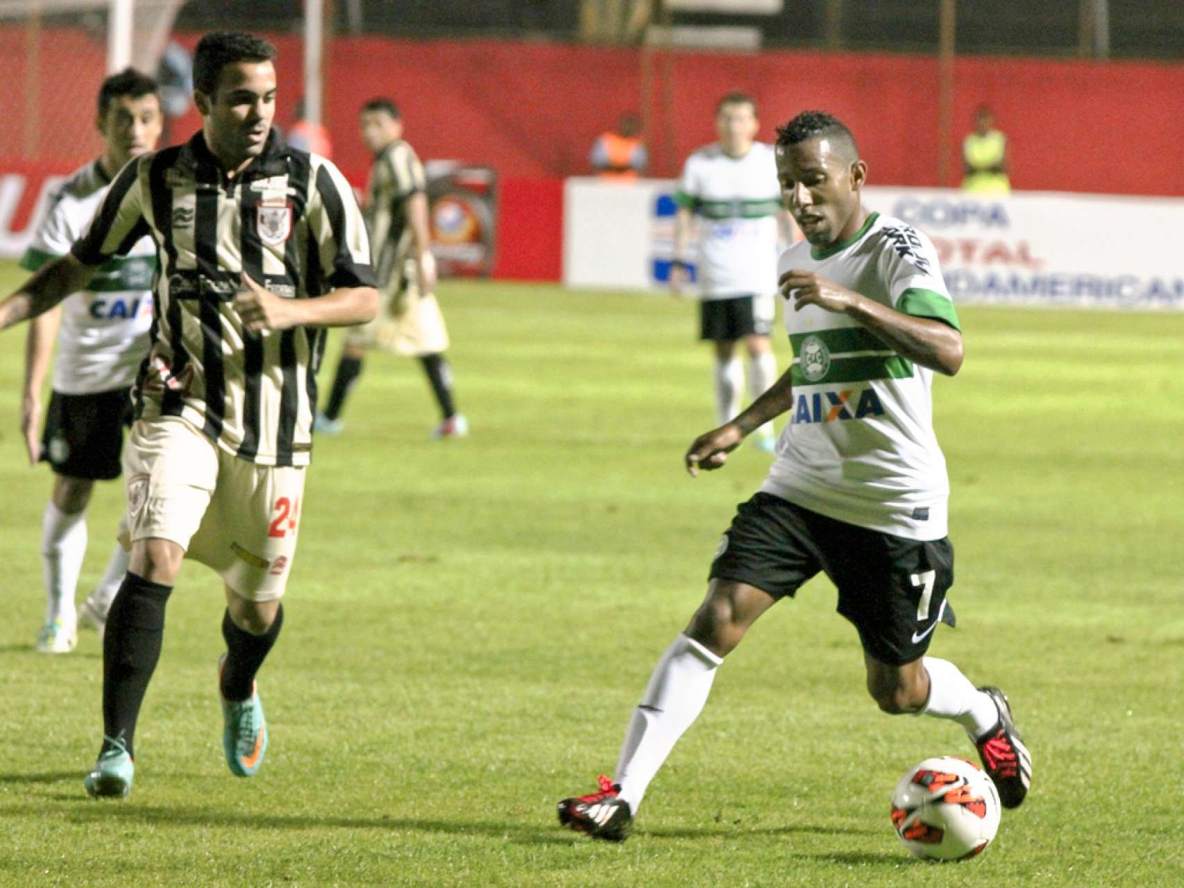 Vitor Junior faz sua estreia