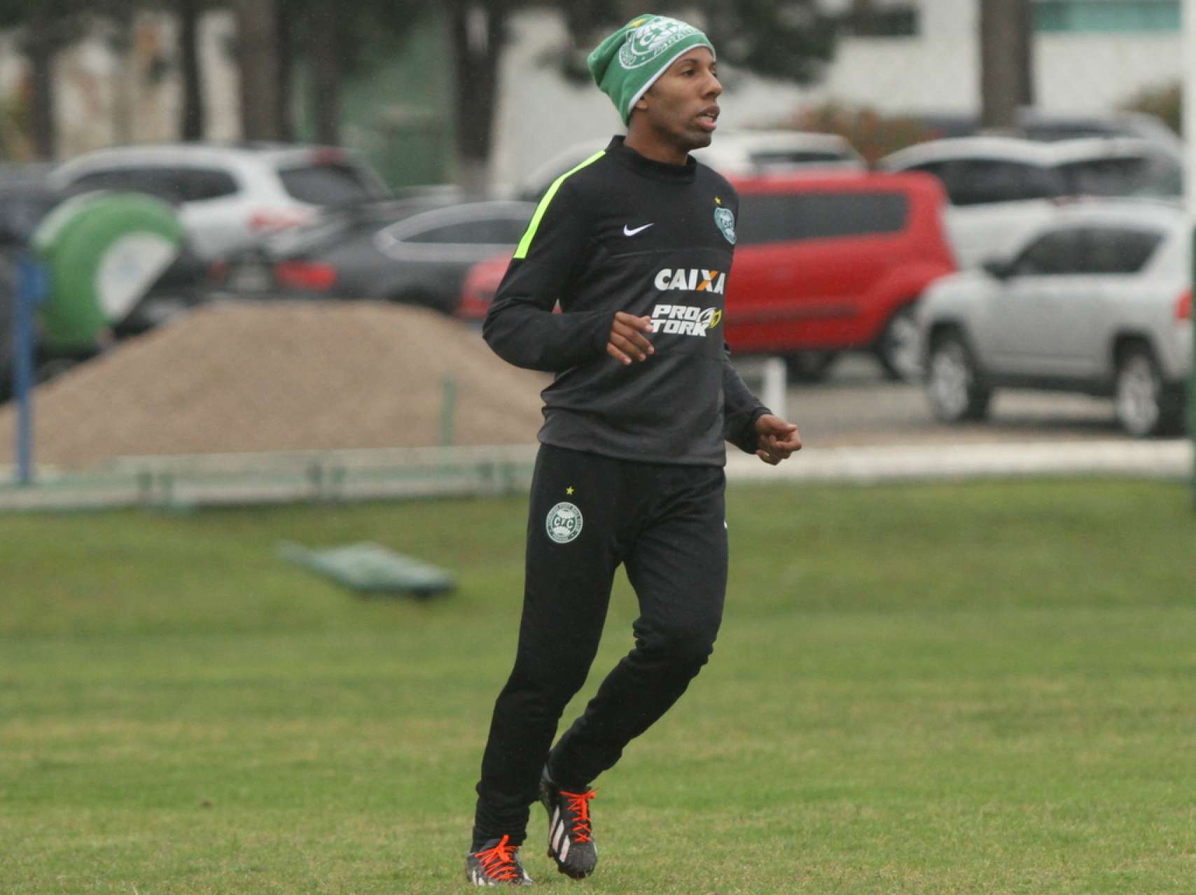 Vitor Junior far� sua estreia diante da torcida