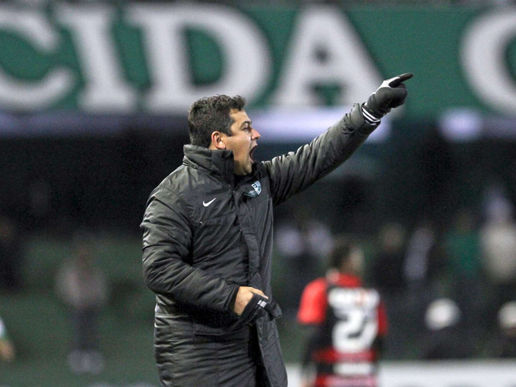 Coxa aguarda advers�rio do Uruguai ou Col�mbia
