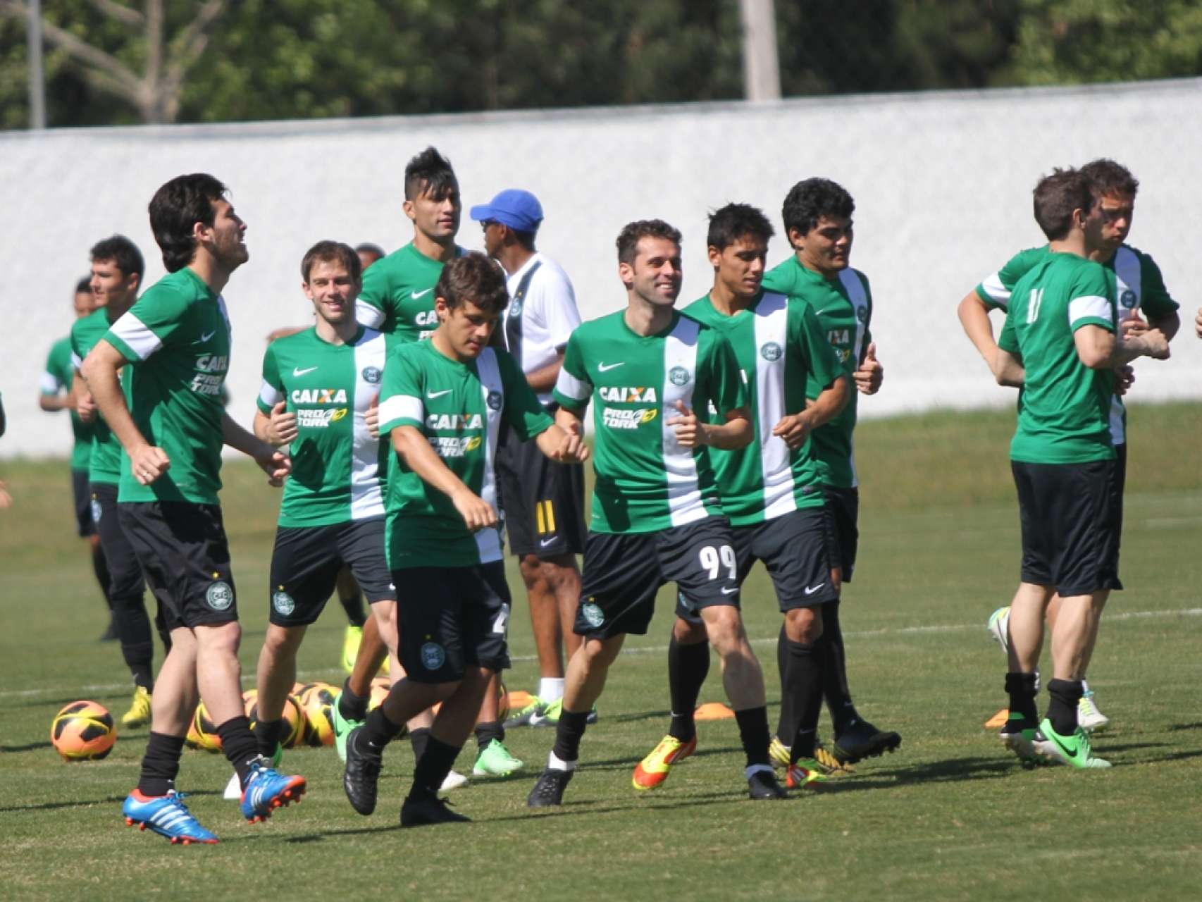 Galeria Coxa: Prepara��o alviverde