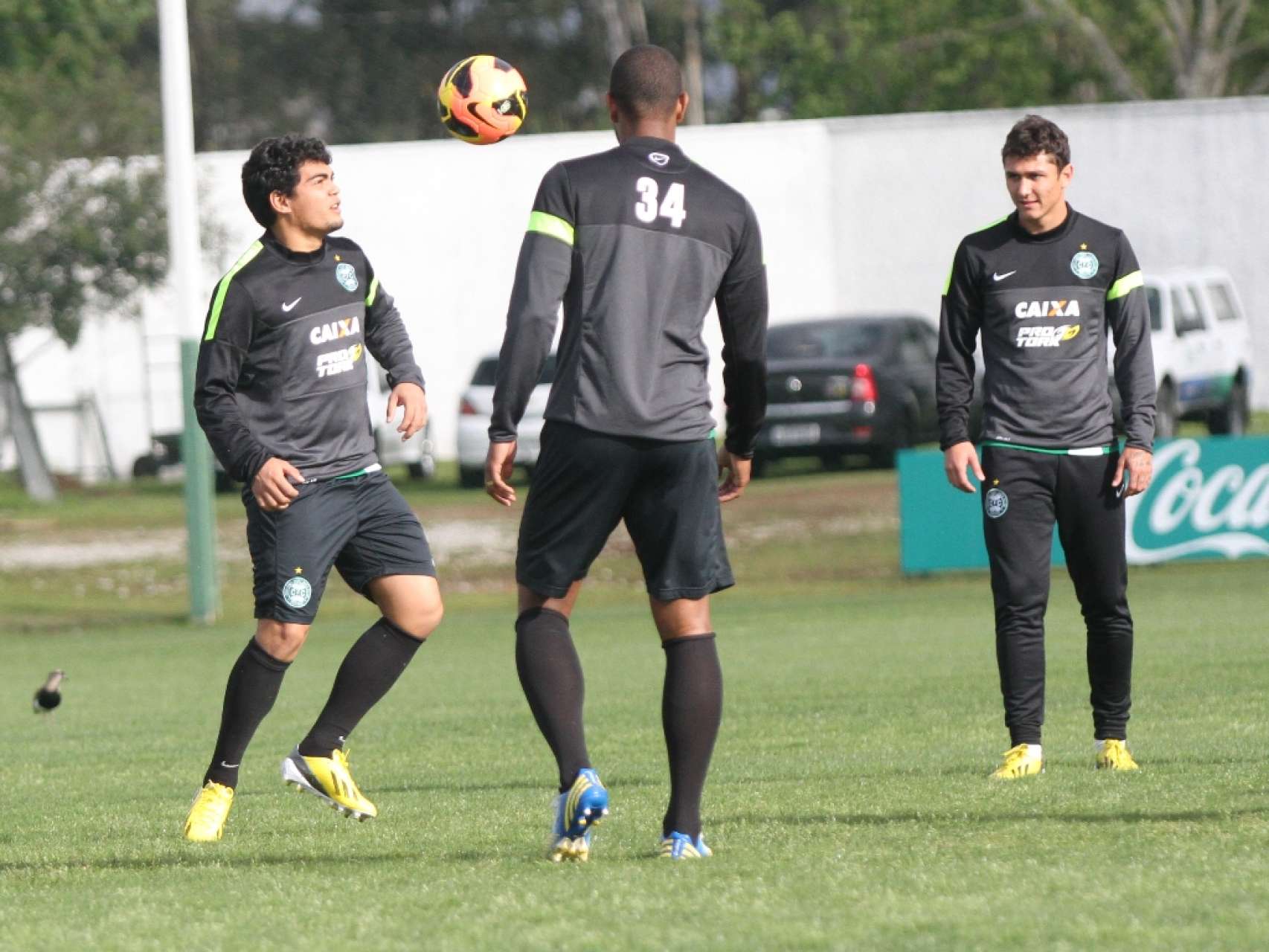 Galeria Coxa: Equipe treina pensando no Goi�s