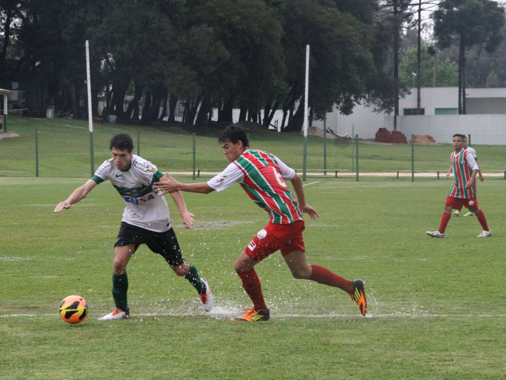 Sub-20 fica no empate com o Pato Branco