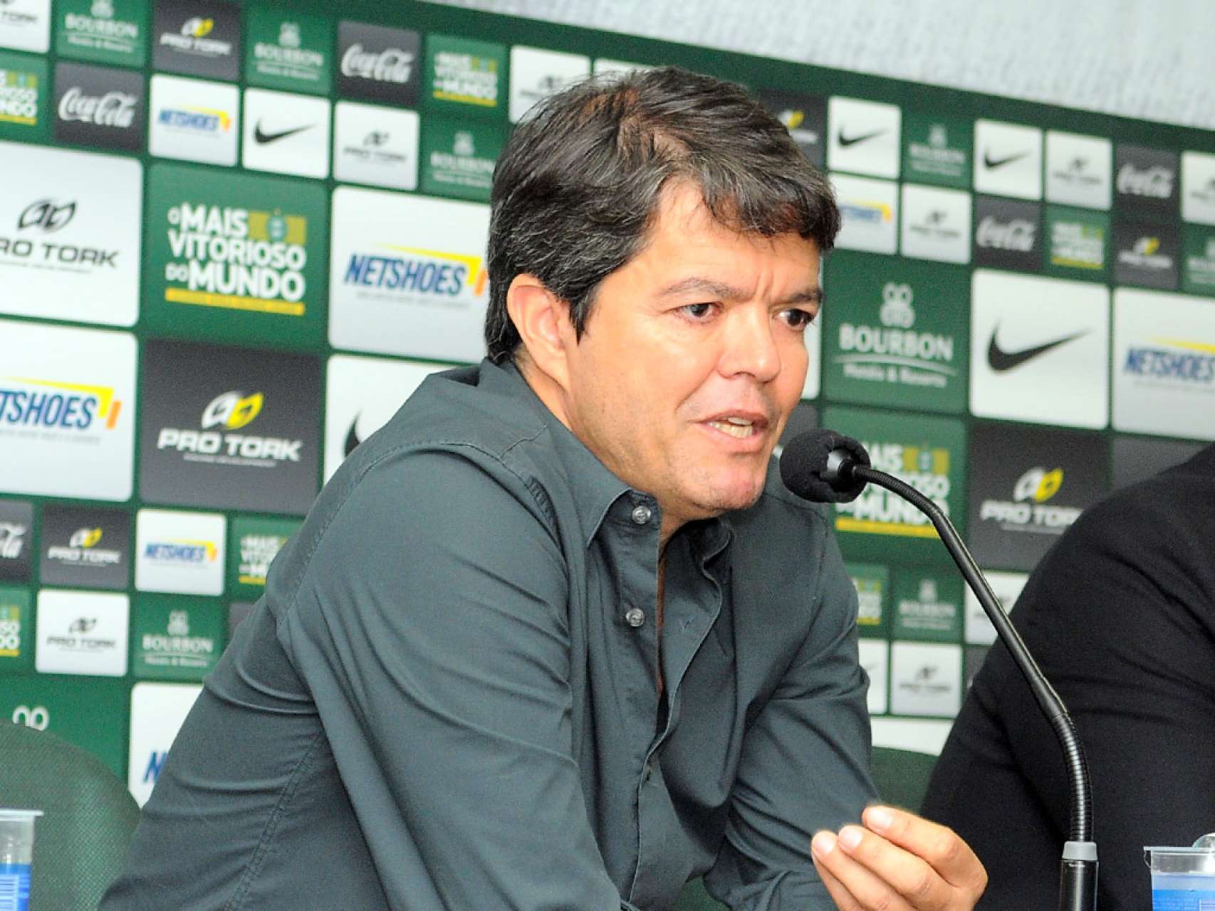 Ap�s quatro anos, Ximenes encerra ciclo no Coritiba