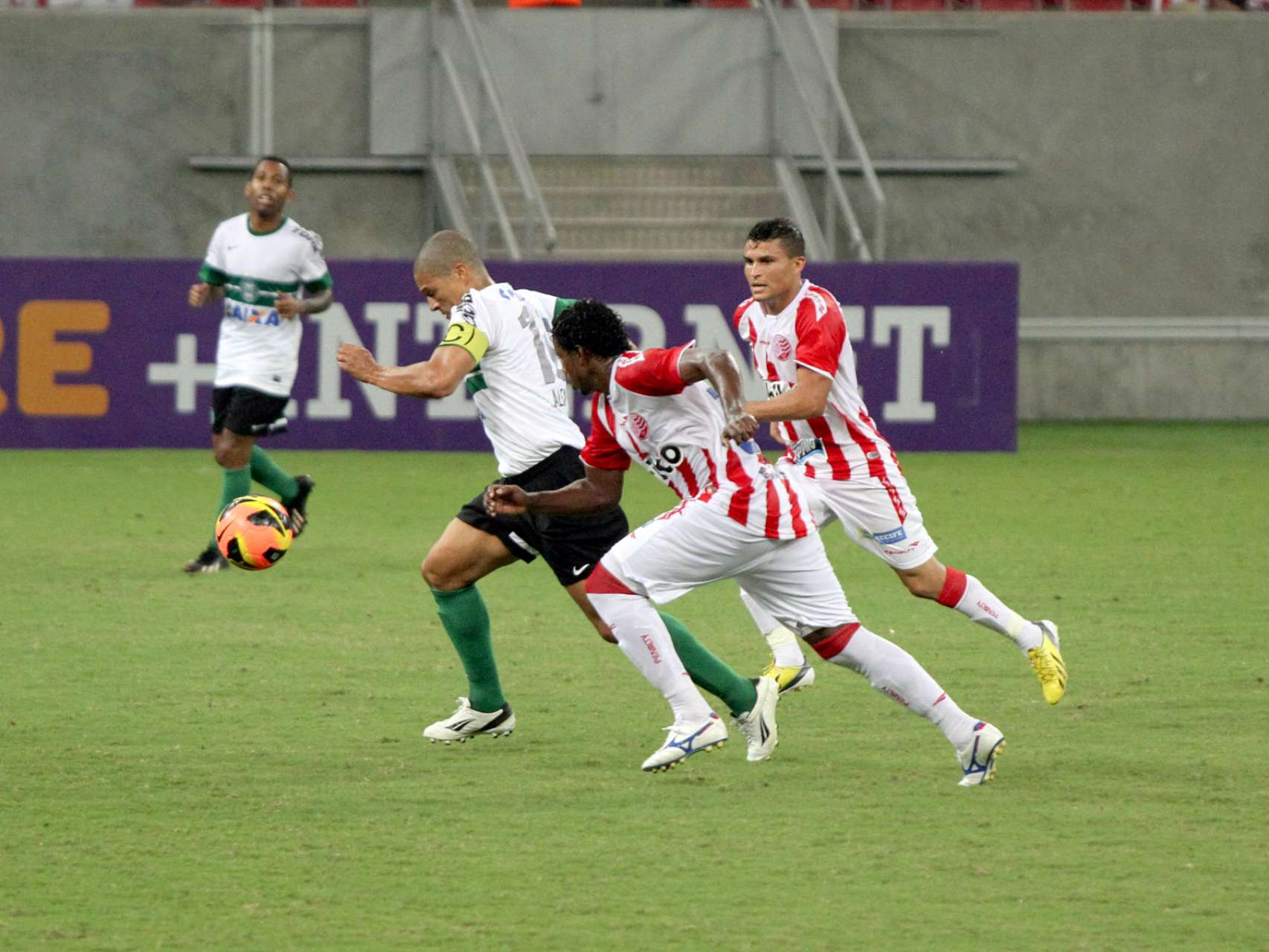 Coxa galerisi: N�utico x Coritiba