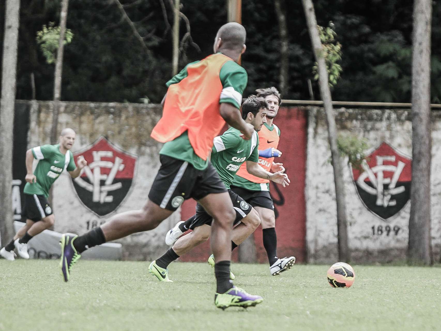 Coxa volta a treinar em Salvador