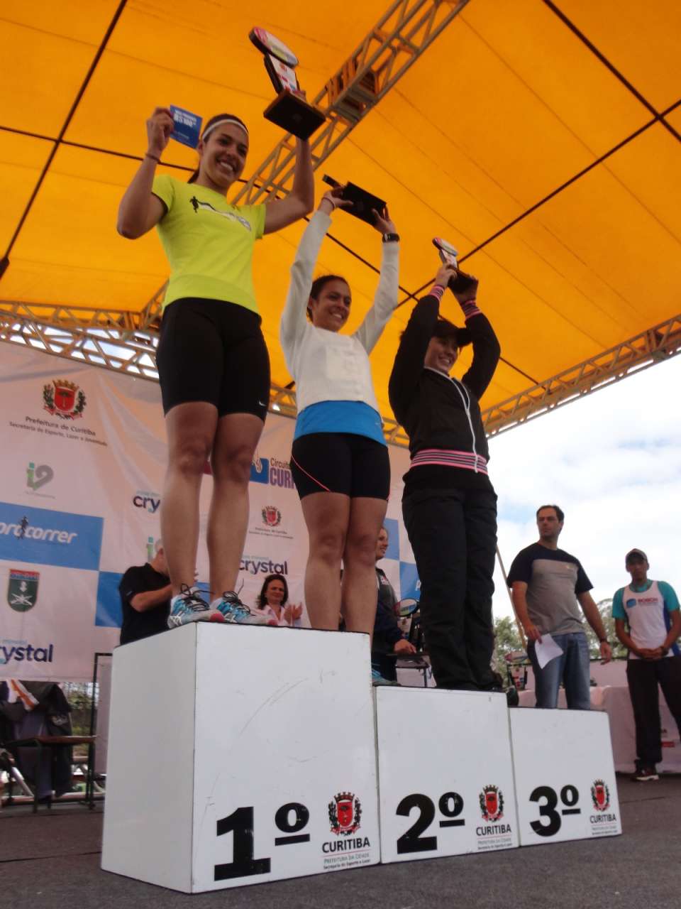 Corredora do Coritiba Runners � campe�! 