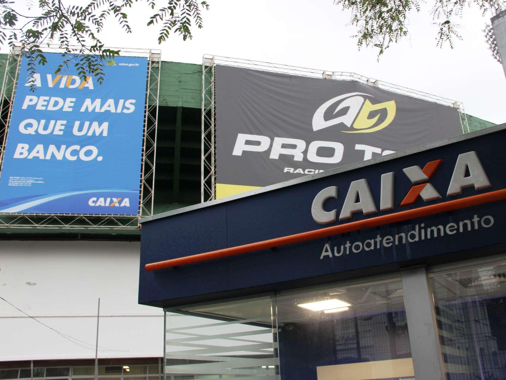 Primeiro clube do Brasil Correspondente Caixa Aqui