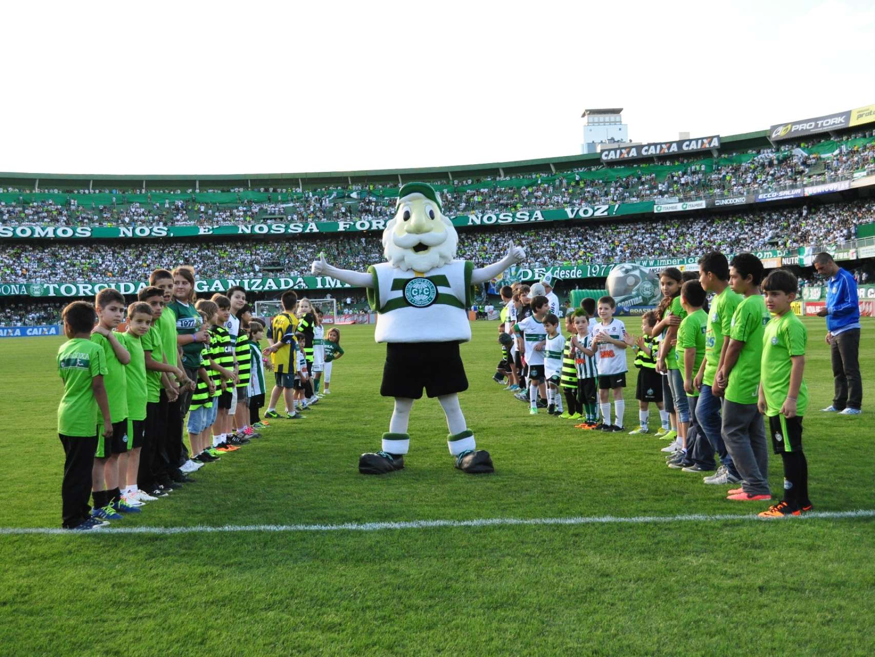 Mascotinhos para Coritiba x Crici�ma