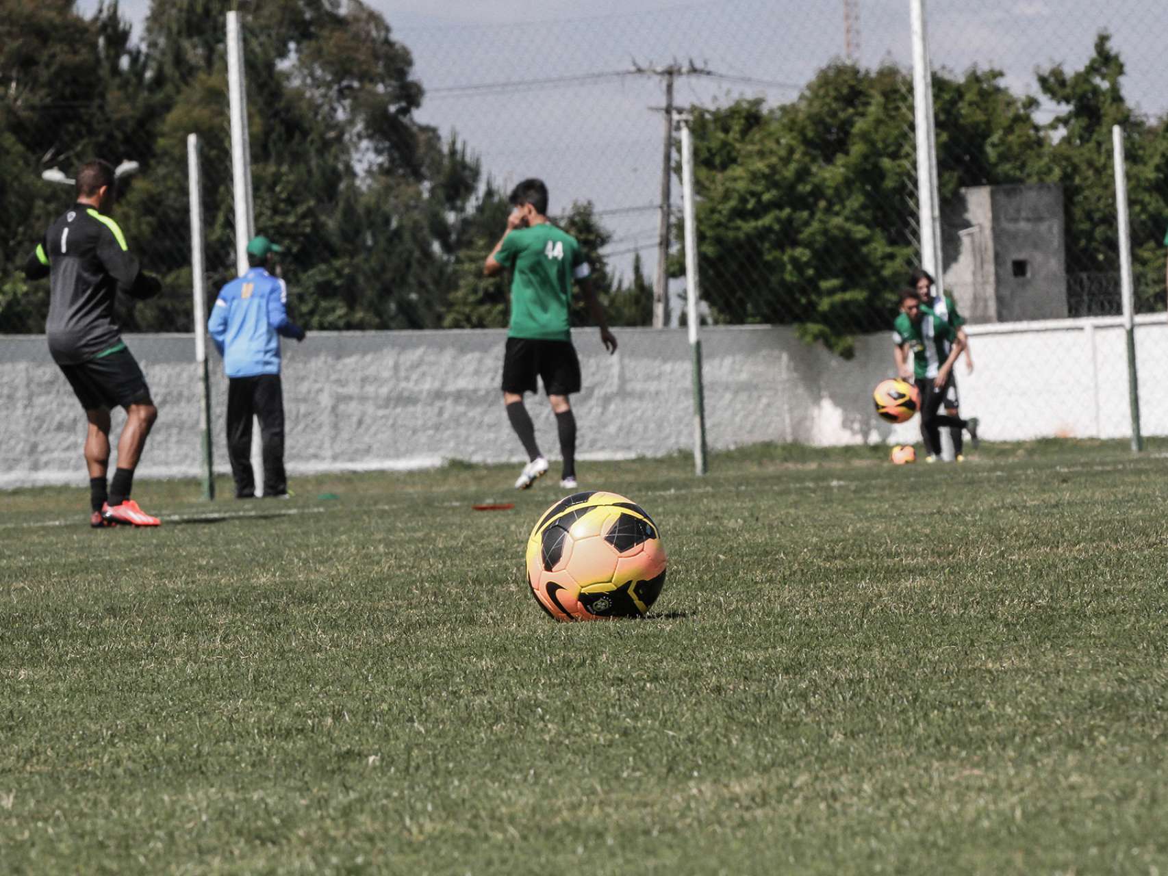 Coxa projeta partidas dif�ceis