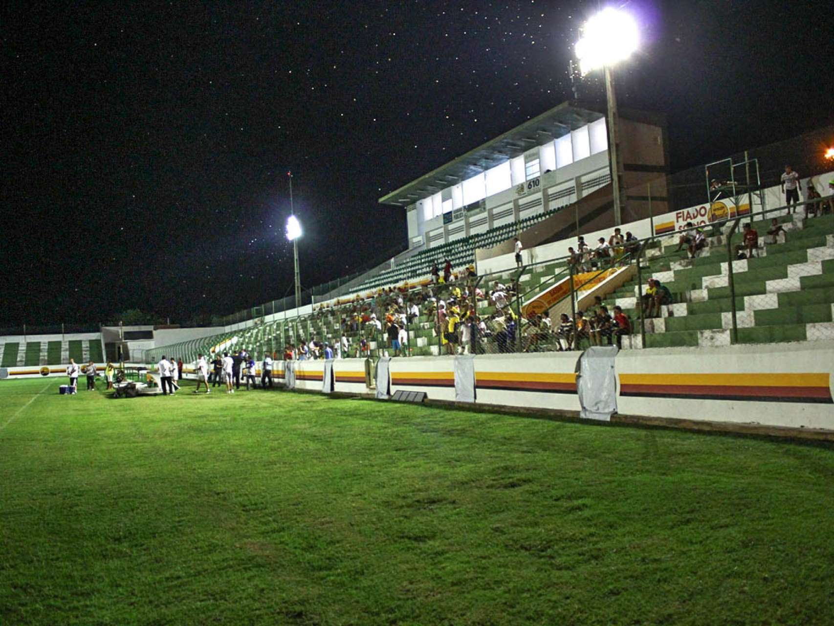 Treino aberto movimenta Mariz�o
