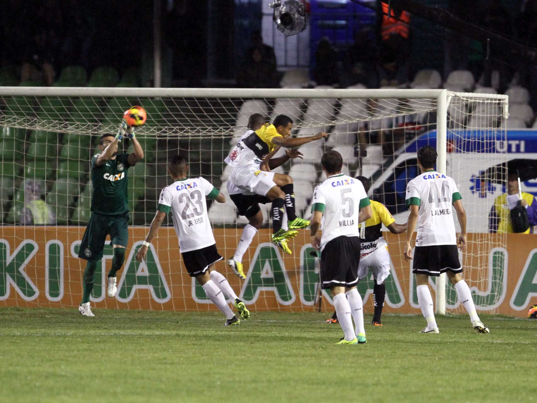 Fotos: Coritiba x Crici�ma
