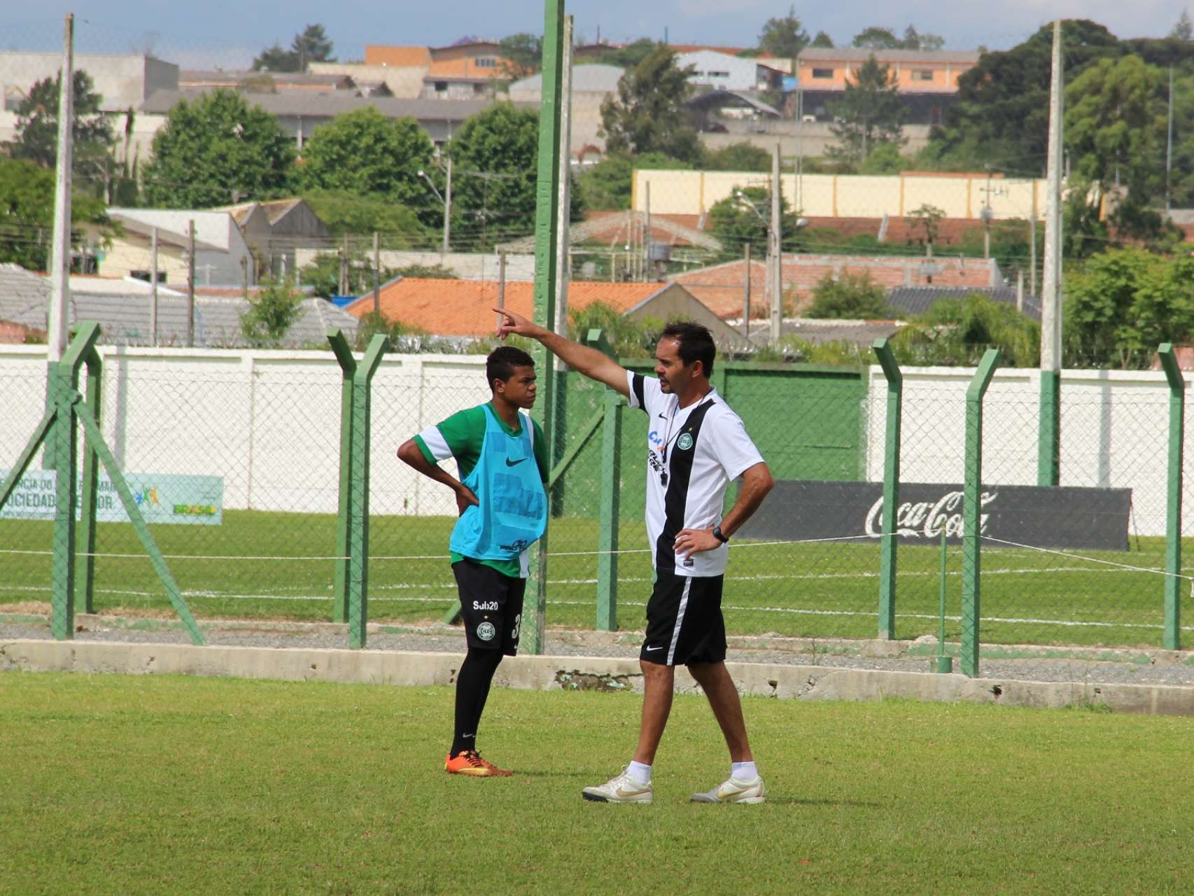 Sub-18 enfrenta o Cascavel