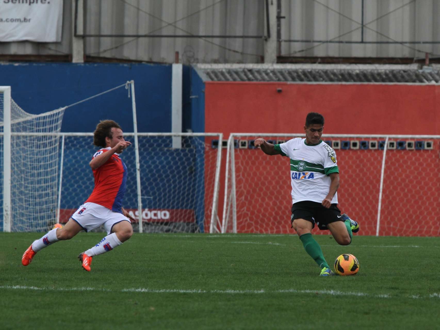 Para-Tiba Sub-18 ser� no Couto Pereira