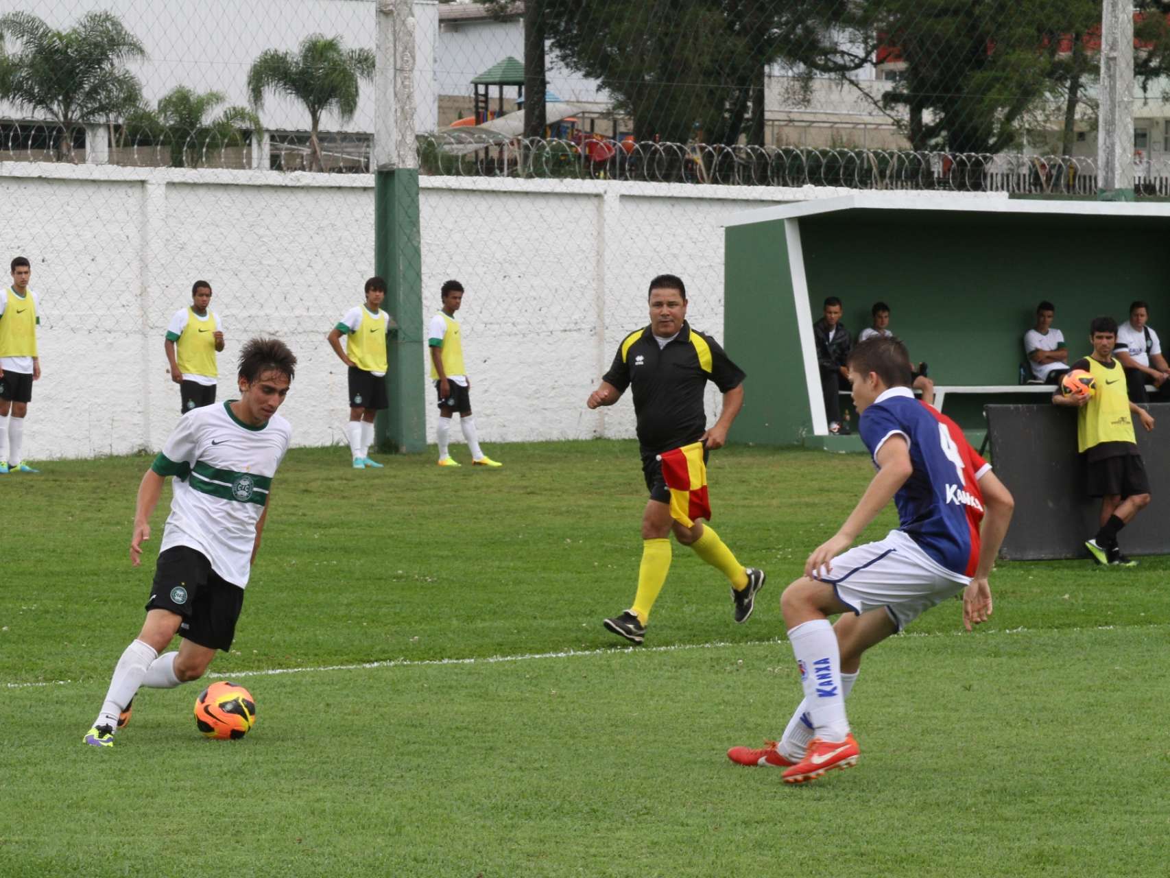 Coxa Sub-17 vence e se classifica
